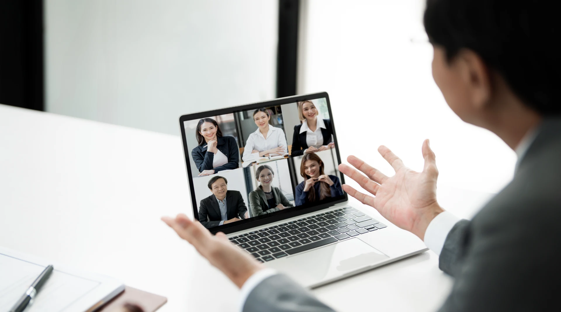 remote leadership: virtual team management techniques